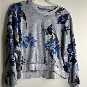 Zyia Active Floral Blue & Grey Long Sleeve Pullover Sweatshirt Crop’d size Large